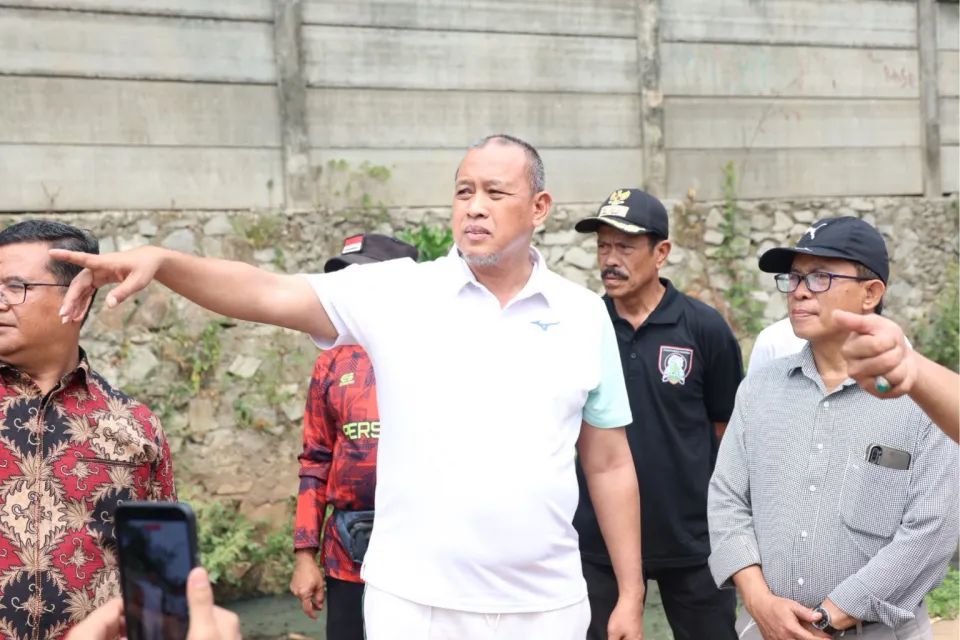 Wali Kota Bekasi Tinjau Pembangunan Polder Pondok Melati, Percepat Solusi Pengendalian Banjir