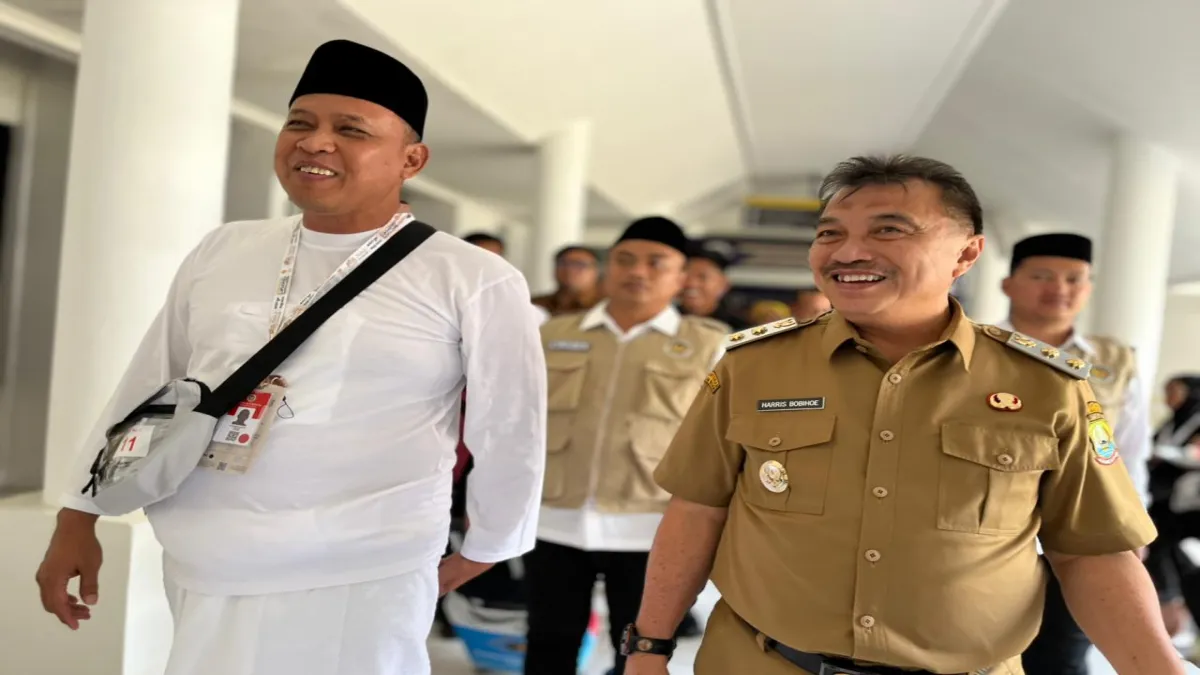 Tri Adhianto Tunaikan Ibadah Haji, Harris Bobihoe Pimpin Sementara Pemkot Bekasi