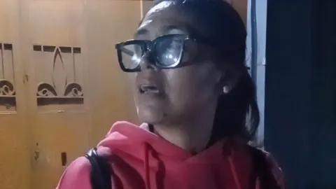 Wanita Dibegal 6 Pelaku di Fly Over Brayan Medan Saat Berangkat Kerja, CCTV Rekam Aksi Subuh Hari