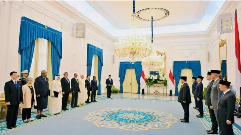 Prabowo Terima 9 Duta Besar Baru, Diplomasi Indonesia Diuji di Tengah Dinamika Geopolitik Global